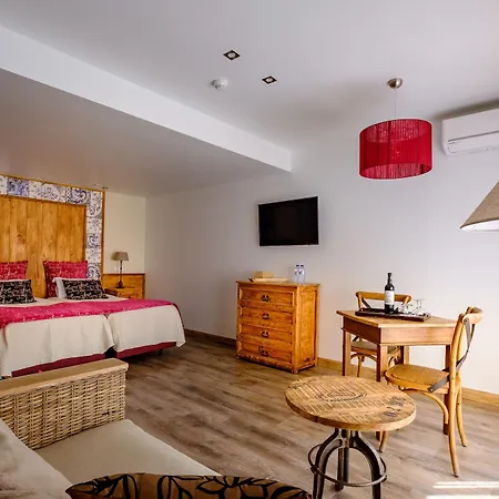 D. Dinis - Charming (adults Only) 2* Lagos