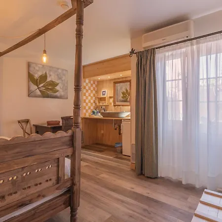 D. Dinis - Charming (adults Only) Affittacamere