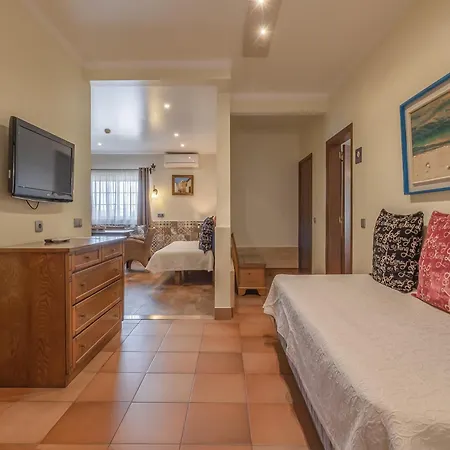 Guest house D. Dinis - Charming (adults Only) Lagos