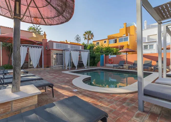 디. 디니스 - 차밍