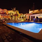 Πανσιόν D. Dinis - Charming (adults Only)